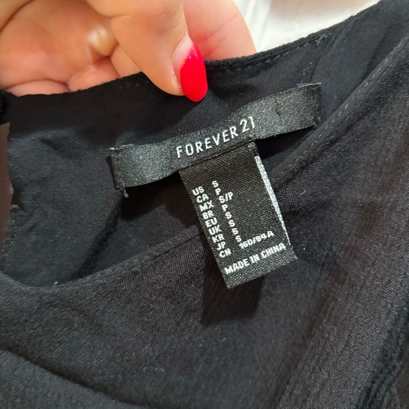 FOREVER 21 Women’s Adjustable Pleated Romper / Swim Cover Up - black, size S - Picture 3 of 5